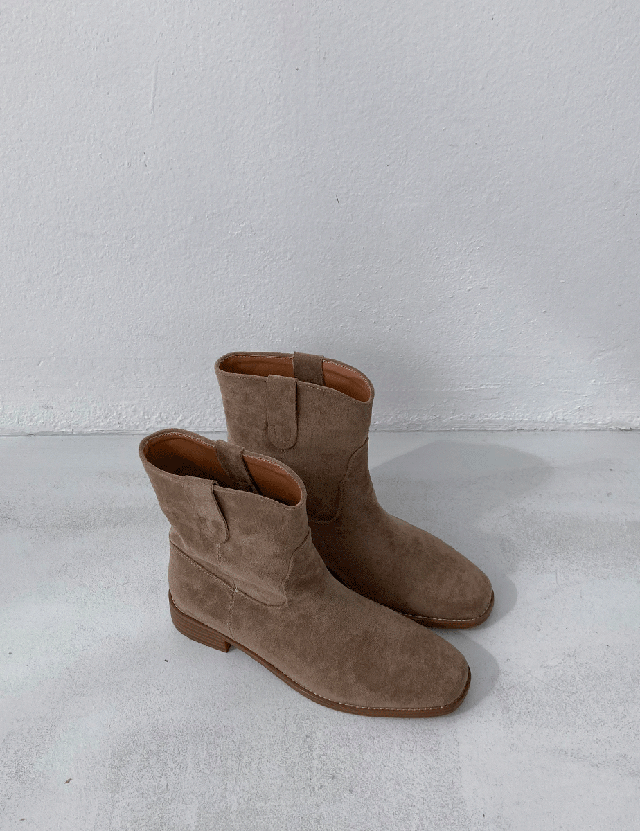 Dali suede ankle boots